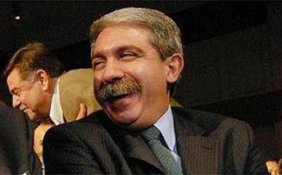 Dictaminan que no es incompatible que An�bal sea vice de Quilmes y maneje los fondo del �f�tbol gratis�