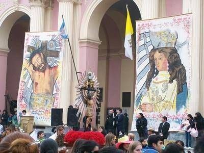 Miles de fieles y peregrinos renovaron el Pacto de Fidelidad