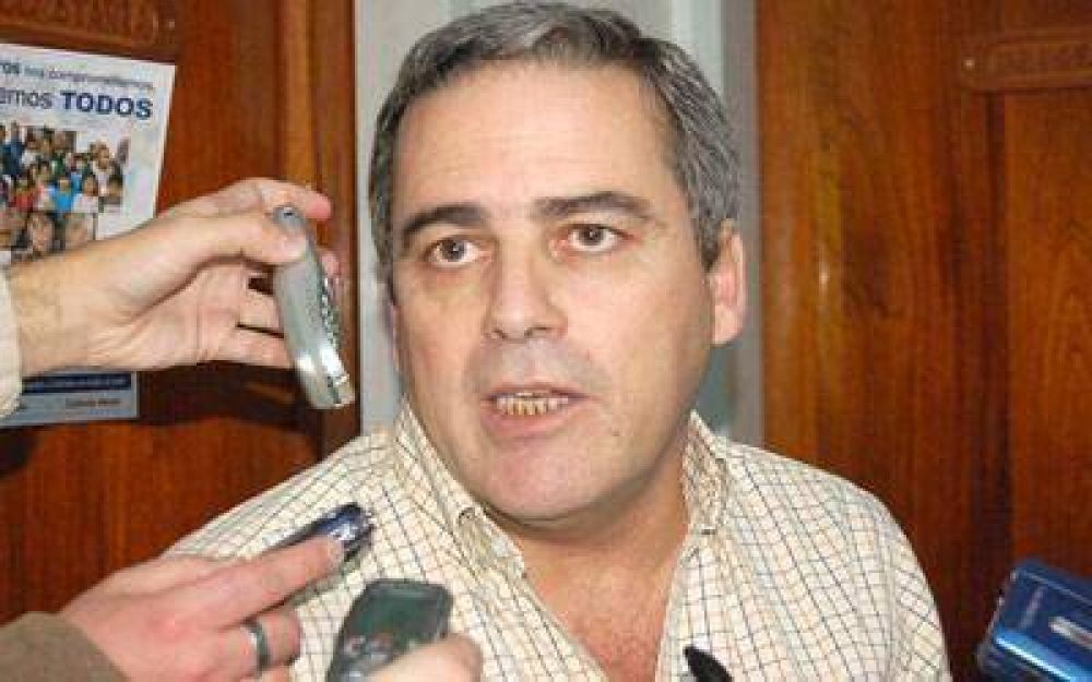 Presentan un proyecto contra la explotaci�n minera