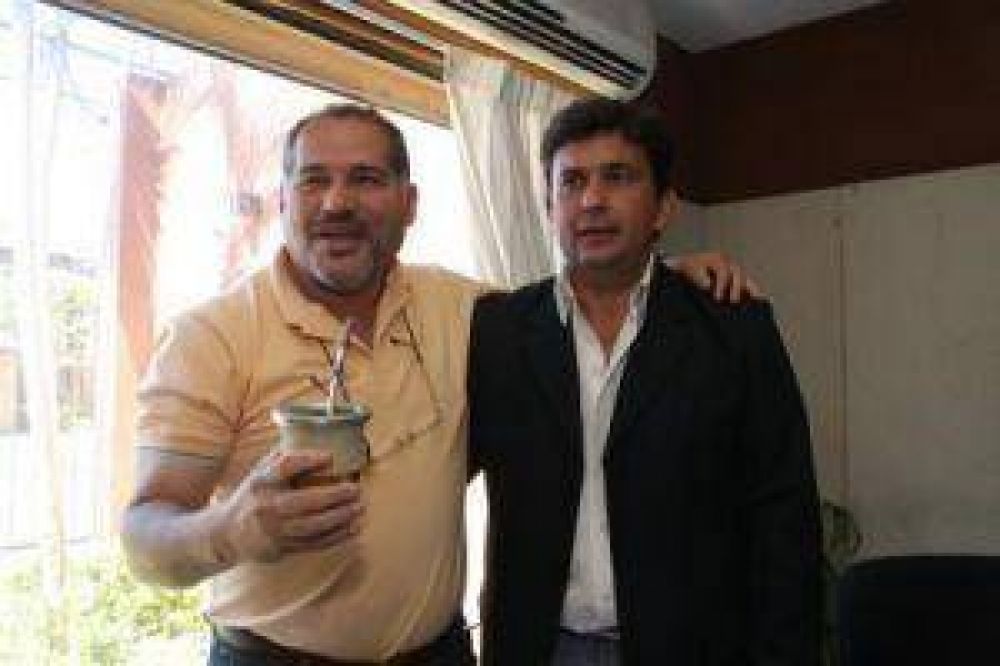 Fontana: con diversas actividades culminar� hoy la campa�a electoral 