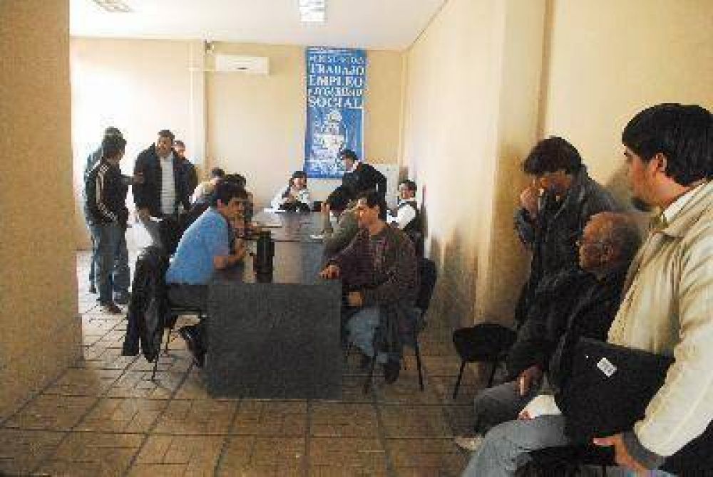  Empresas y gremio ni siquiera hablaron de n�meros