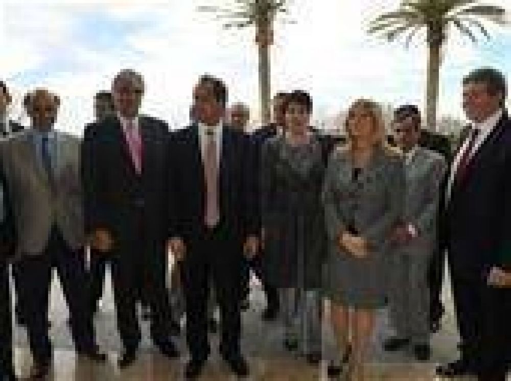 Scioli destaca "resultados contundentes" por trabajo articulado con sector privado