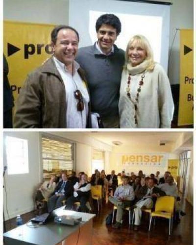 Mayor capacitaci�n, mejor pol�tica