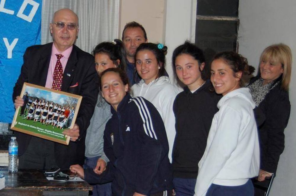 Gorosito se reuni� con la comisi�n directiva del Saladillo Hockey Club