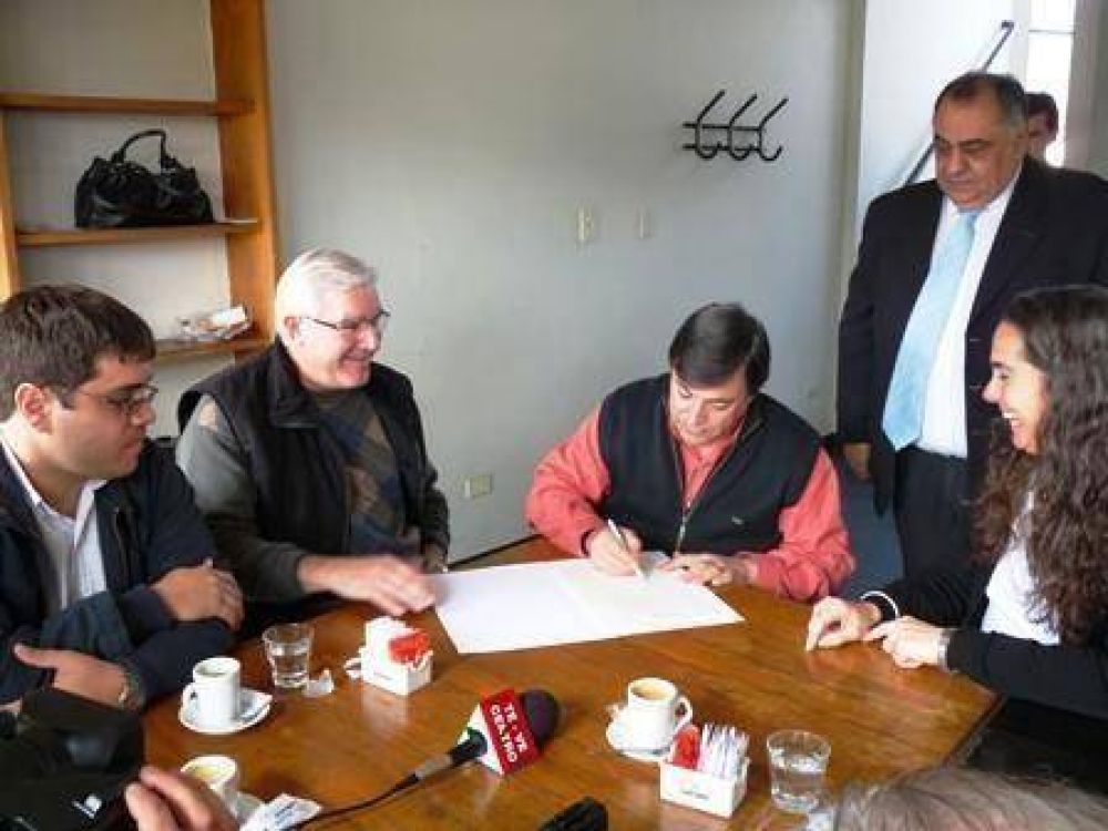 La Cooperativa El�ctrica recibi� un pr�stamo de $2.000.000 