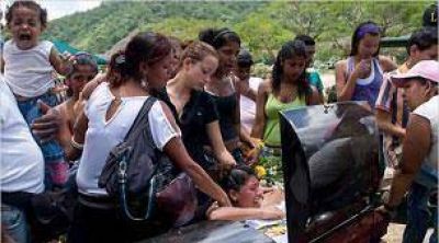Denuncian que en Venezuela hay un "total descontrol" de armas