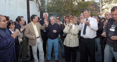 Tras el reto, reaparecieron los funcionarios junto a Giacomino