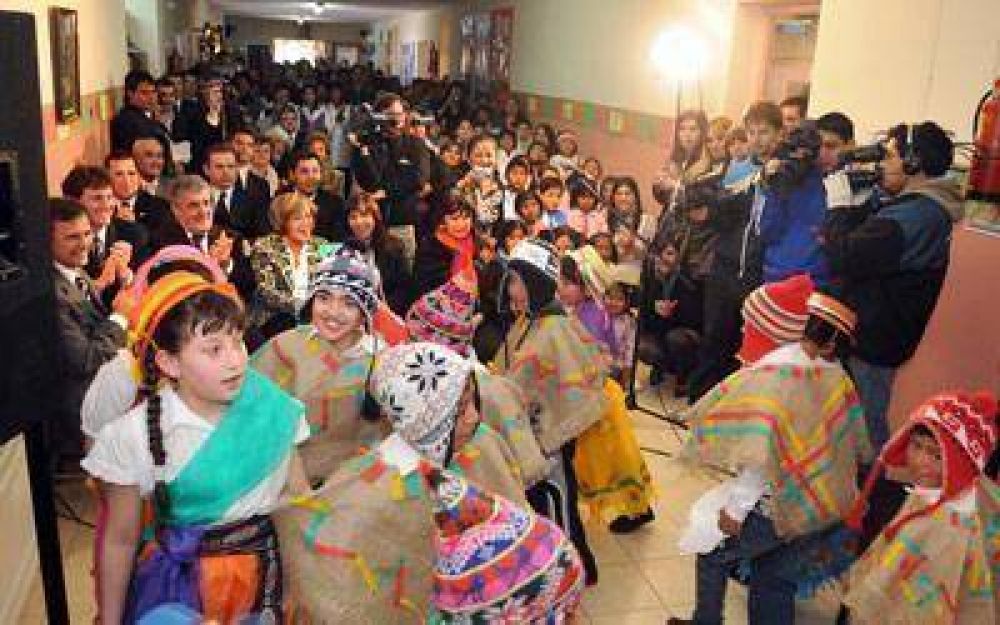 Una escuela con mayor�a de origen boliviano