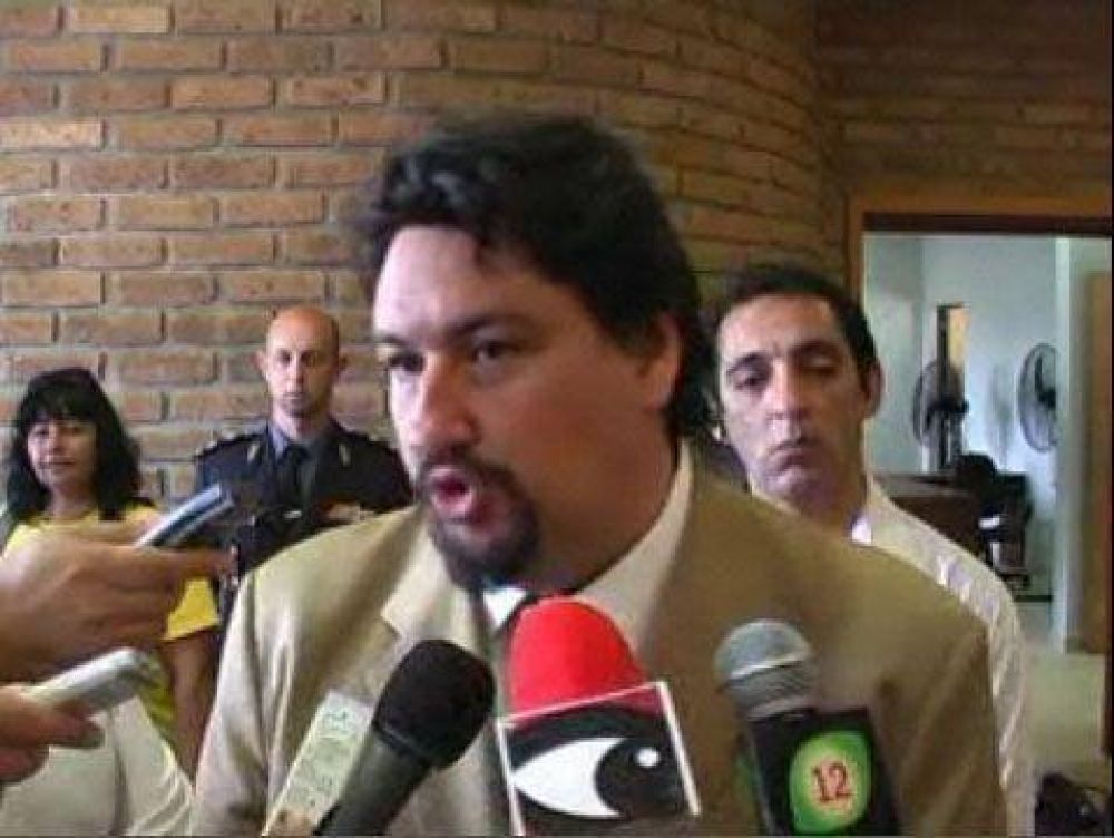 Closs: la facultad de agremiarse no existe en ninguna fuerza de seguridad o militar