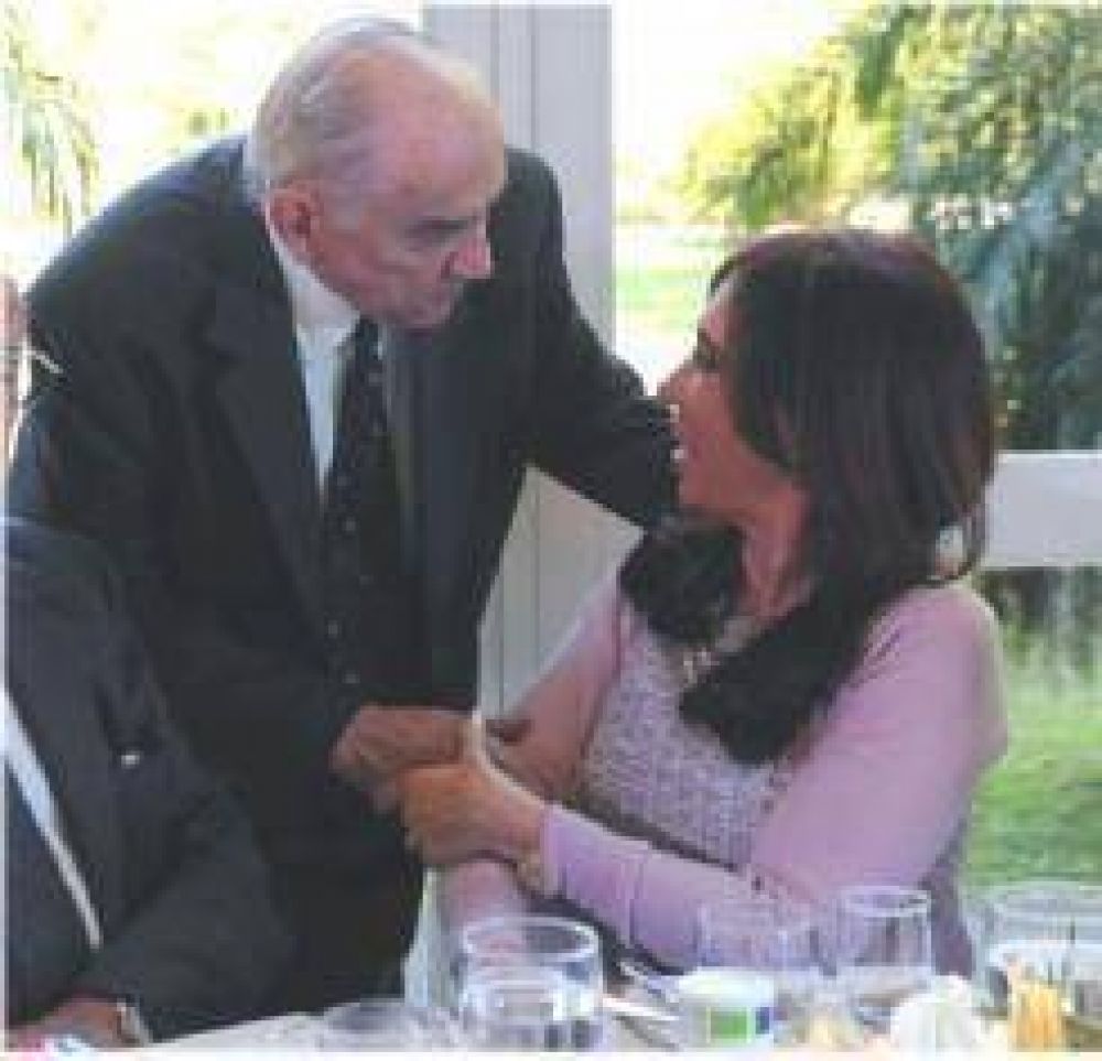 Cantos dialog� con la presidenta Kirchner