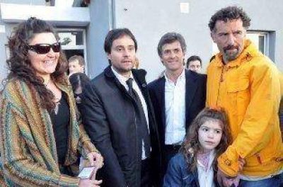 Pittelli y Franetovich entregaron 20 viviendas a docentes de Suteba  