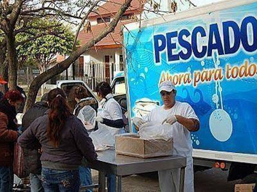 Pescado para Todos sigue recorriendo Lomas