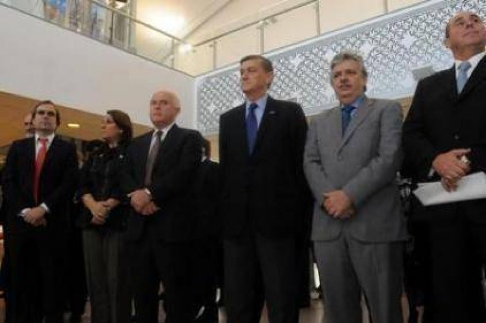 Binner festej� los cuatro a�os del Sol L�neas A�reas