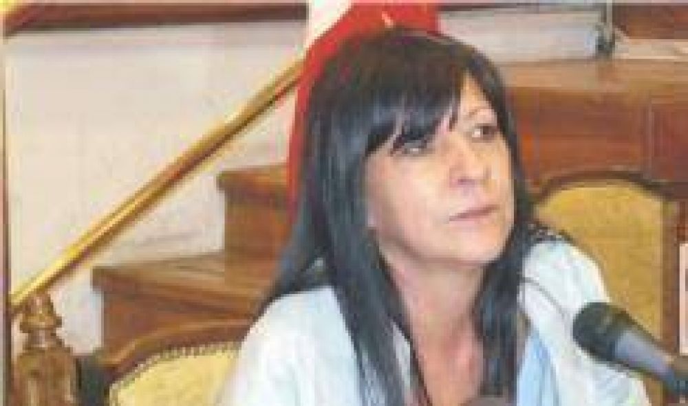 �El 82% m�vil es un proyecto hip�crita de la oposici�n�