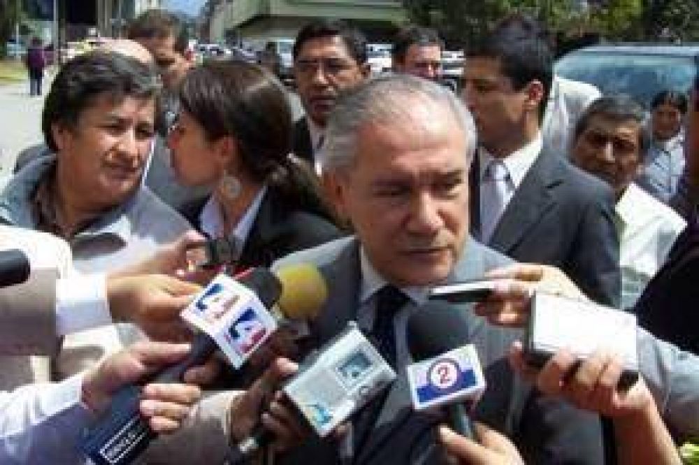 �Estoy seguro que podemos encontrar un mecanismo para reducir presiones por deudas en los municipios� 
