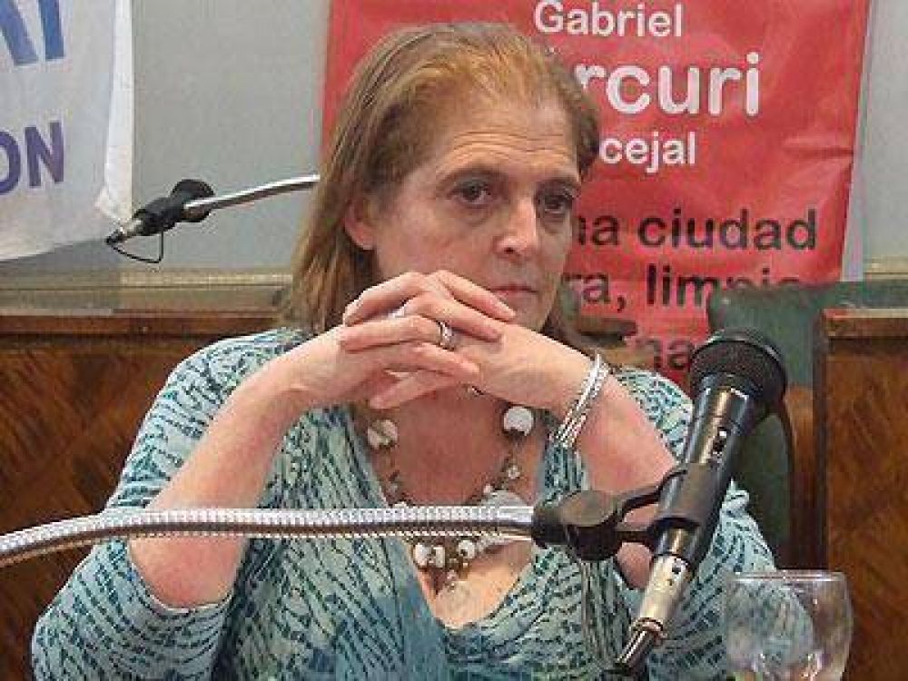 LOMAS | SALUD P�BLICA Ballestero celebr� la intenci�n de la provincia de administrar el Alende