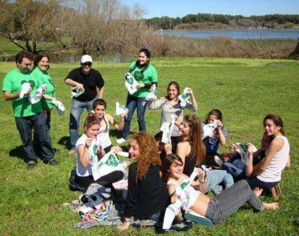 El EMTur desarroll� la campa�a de concientizaci�n �Amar es Cuidar�