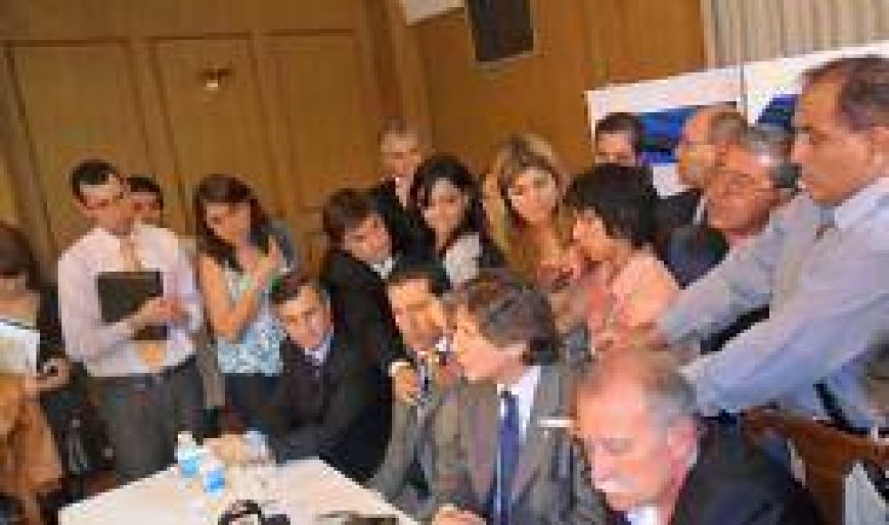 Amado Boudou elogi� el crecimiento industrial y econ�mico de Santiago