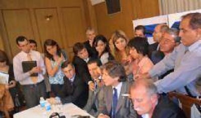 Amado Boudou elogi� el crecimiento industrial y econ�mico de Santiago