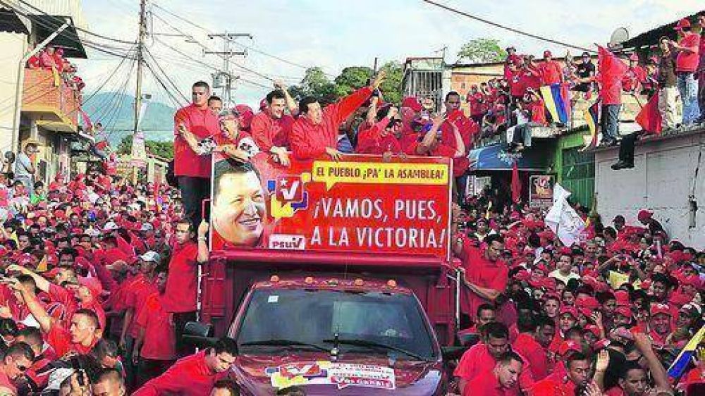 Elecci�n clave para Ch�vez, desafiado por la crisis econ�mica y la oposici�n