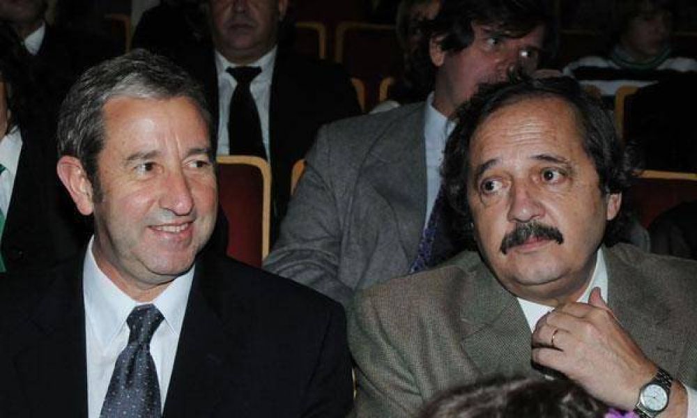 Alfons�n descart� integrar una f�rmula presidencial con Cobos