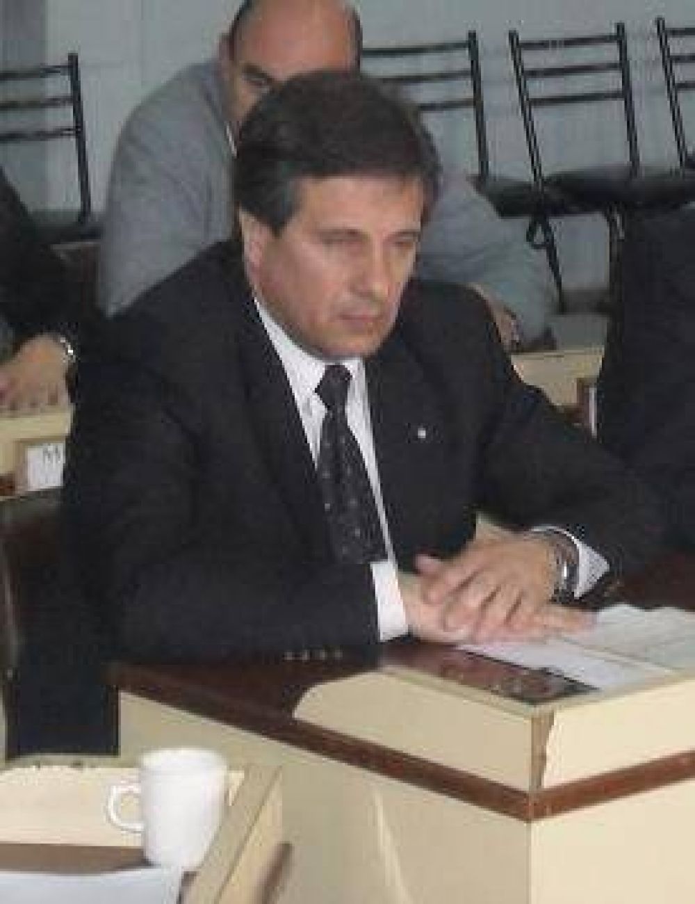 Resoluci�n N� 14 Ridella: �El Concejo no tiene la potestad ni la facultad de cerrar una ruta�