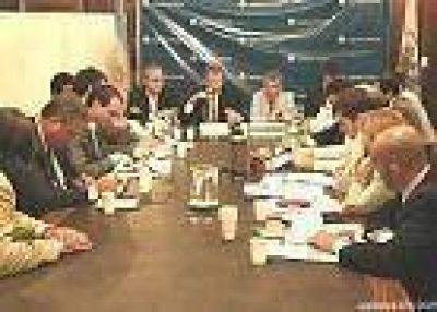 Gonz�lez: �M�s que una ampliaci�n es un ajuste por inflaci�n�