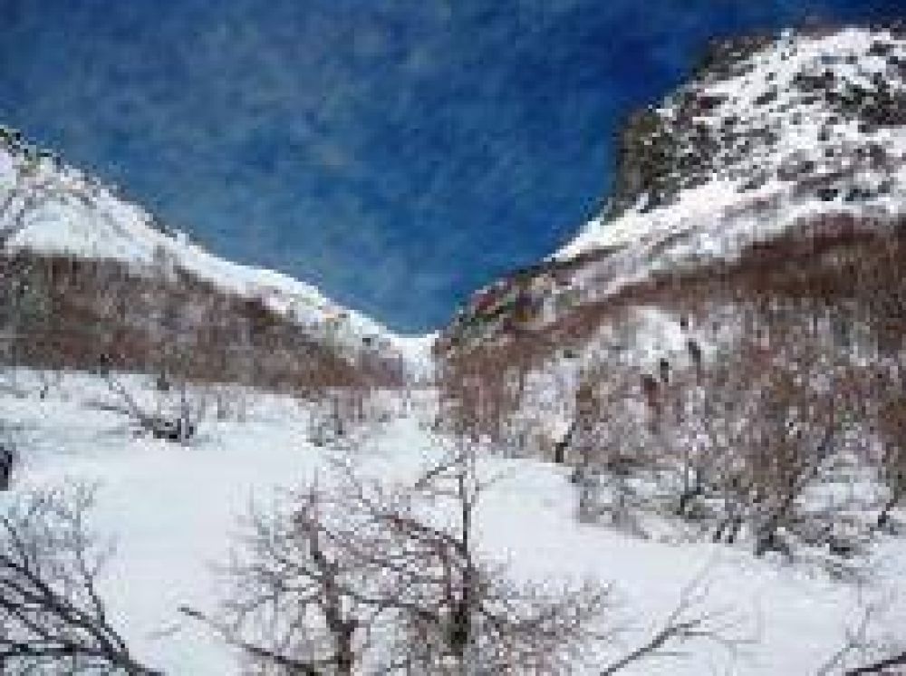 Presiste el riesgo de avalancha en la b�squeda de andinistas