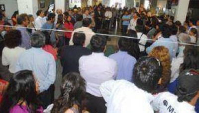 Estatales denuncian "represi�n policial" en Promoci�n de Derechos