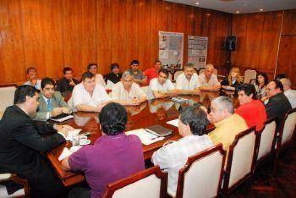 Presentaron ante Capitanich el lanzamiento local de la corriente sindical de Moyano