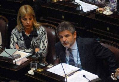 Filmus pone en riesgo el bloque y Gioja apura una negociaci�n por la ley de glaciares