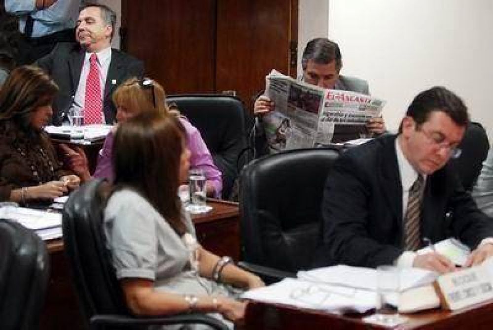 El FCS no defendi� a Krapp e inscribi� el conflicto en la interna