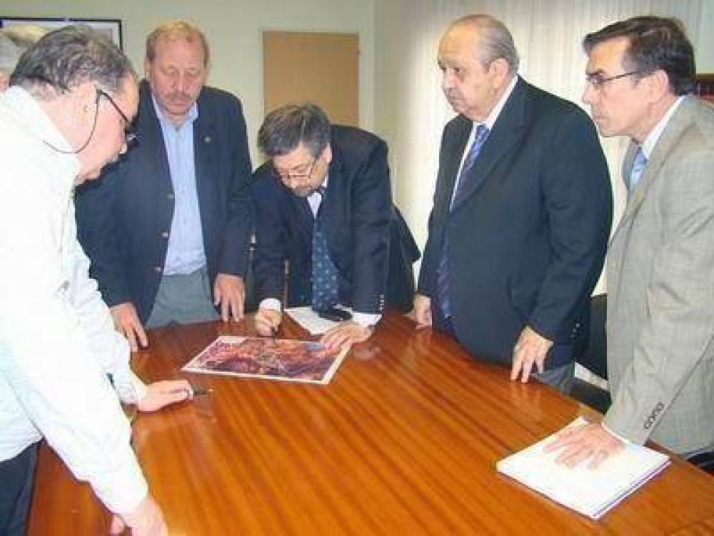 Reuni�n con el jefe de YMAD