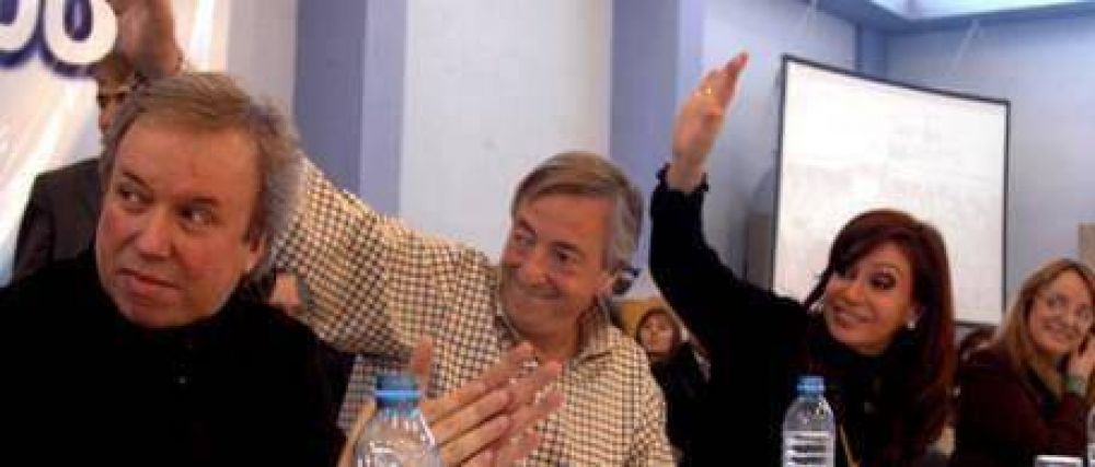 Santa Cruz redobla la apuesta contra la Corte