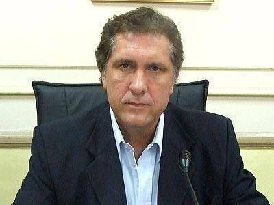 LAN�S | HACIA 2011 Pallares cree que habr� colectoras kirchneristas que competir�n contra Scioli