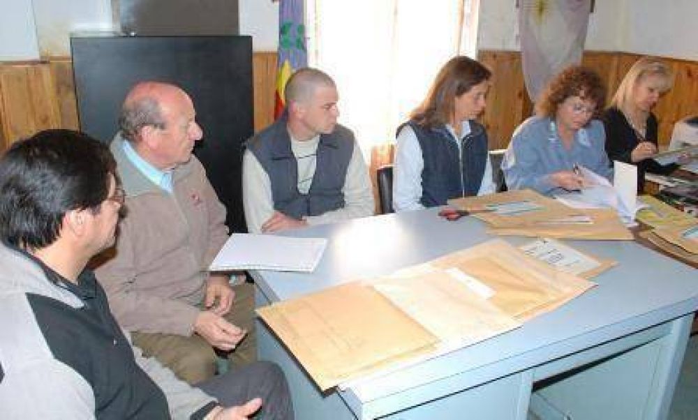Se abri� la licitaci�n para el agua corriente en Sierra Chica
