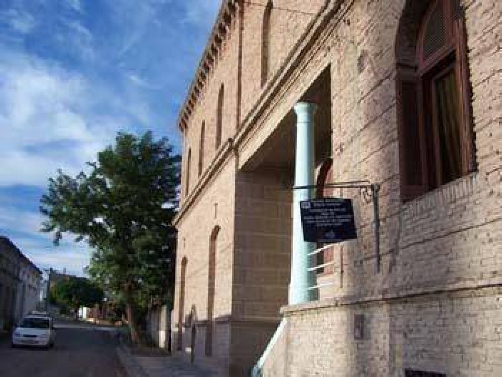 La C�mara de Senadores aprob� el proyecto de expropiaci�n del Palacio Laldalde 