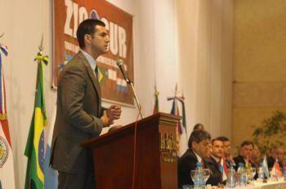 Esta es la oportunidad para hacer de Sudam�rica la protagonista de la expansi�n mundial�, dijo Urtubey en Bolivia