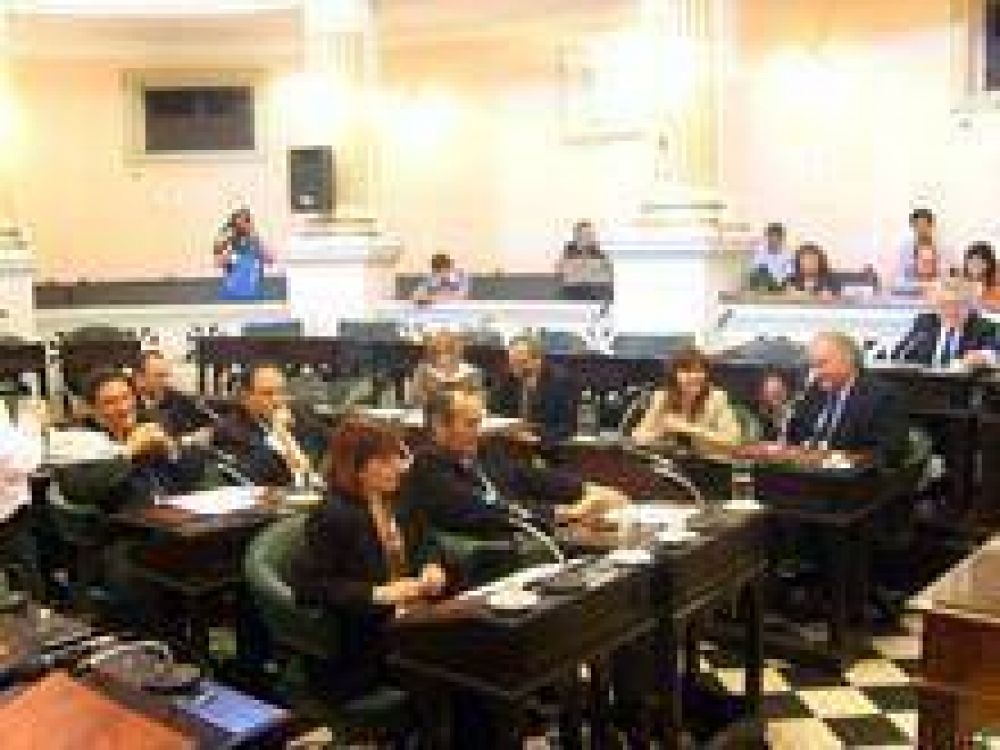 Un�nime media sanci�n al Prosap