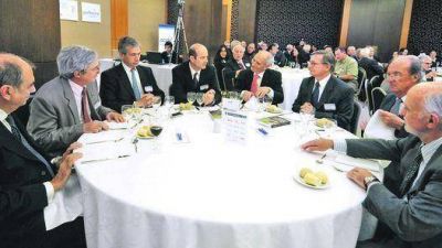 M�s empresarios se suman a las cr�ticas al proyecto por ganancias