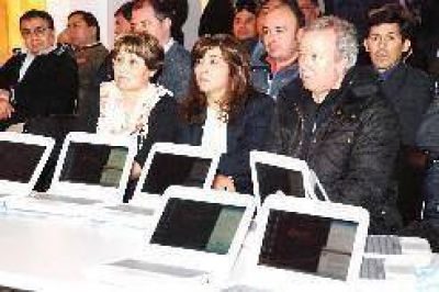 �A fines del 2011 todas las escuelas estar�n conectadas�