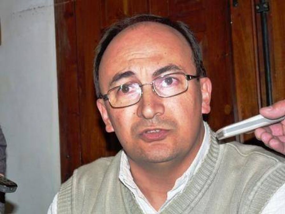 Salom�n: "He tomado la decisi�n pol�tica de presentarme como candidato a Intendente en 2011" 
