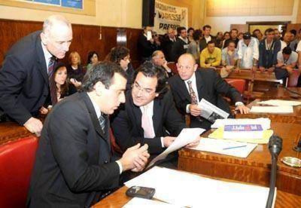 El oficialismo insistir� con fijar por ordenanza las tarjetas por aproximaci�n a 3 pesos