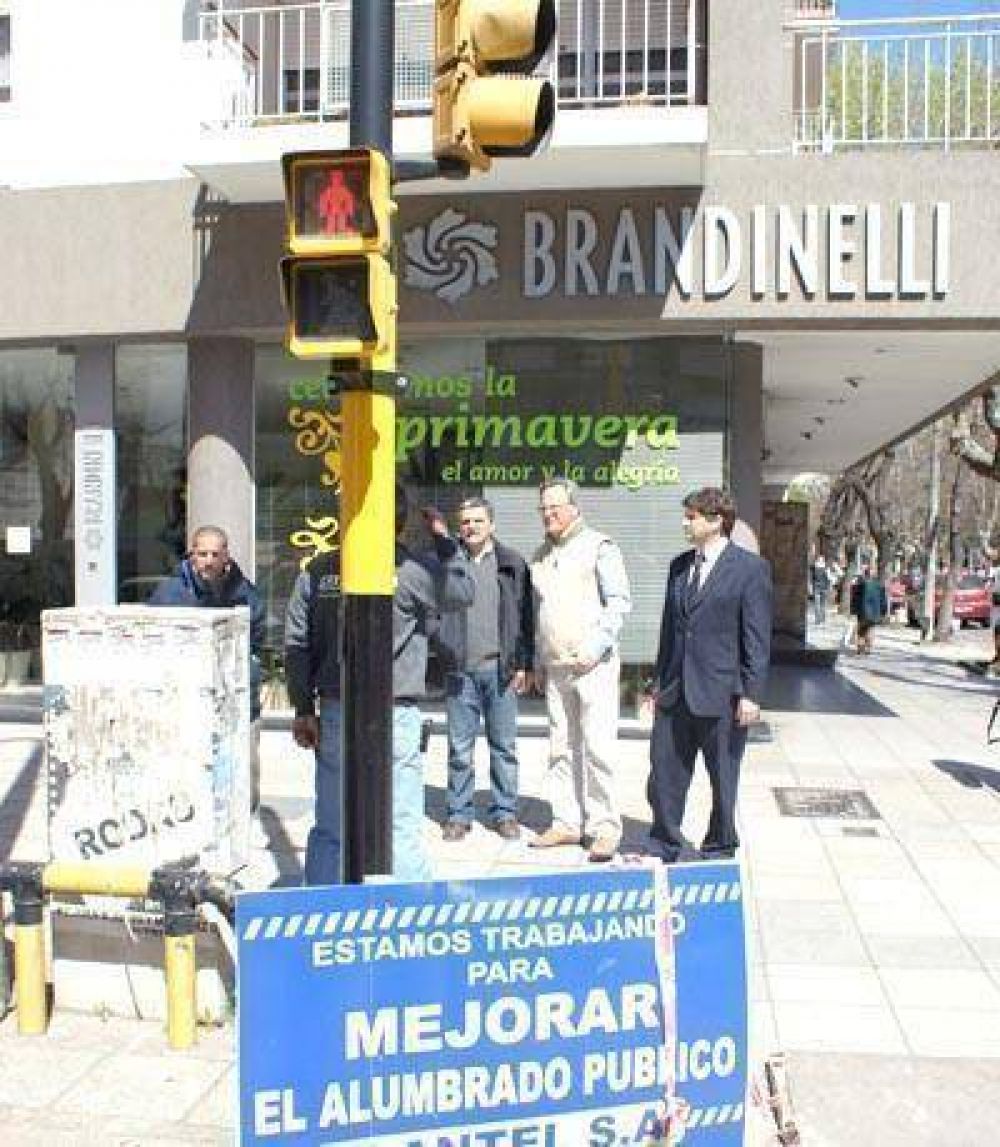 Ya funcionan 110 sem�foros peatonales