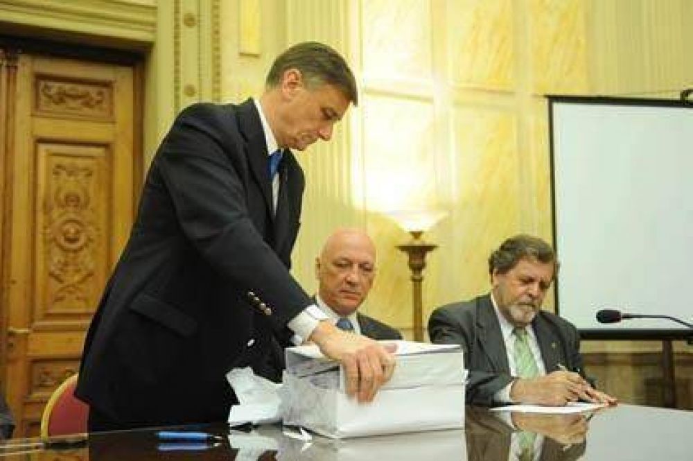 Puerto de la M�sica: se conocieron ofertas para la construcci�n de la primera etapa