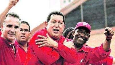  Ch�vez sac� a sus militantes a la calle para ganar los comicios