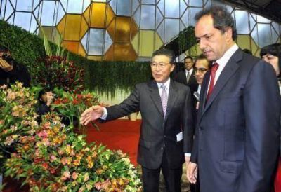 Scioli ahora analiza presentarse como candidato a presidente en 2011