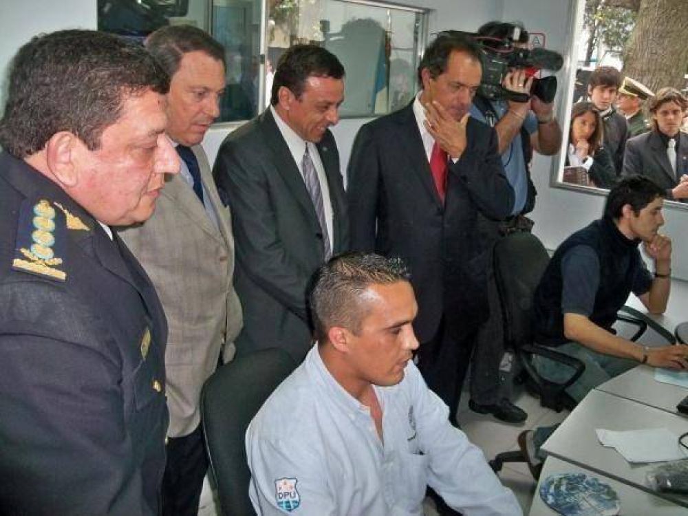 El Gobernador Scioli inaugur� el sistema de monitoreo de la DPU