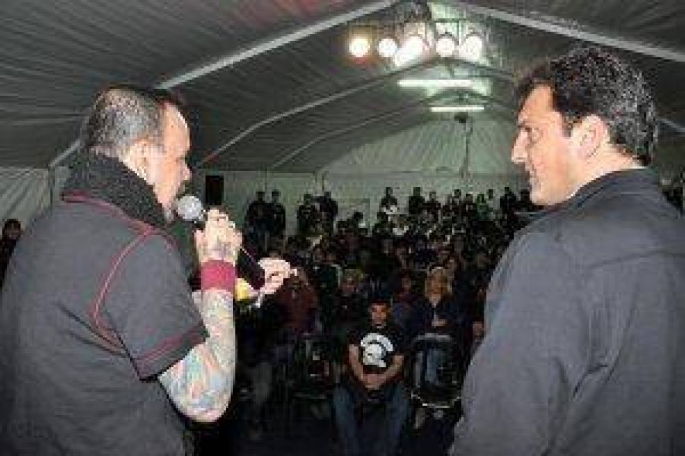 Cientos de vecinos participan del Festival �Tigre, M�sica y Arte�