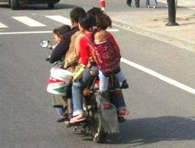 Cada vez se venden m�s motos en Jun�n, pero....sin casco 